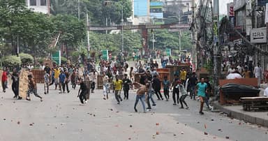 Clashes erupt in Mirpur-10 over footpath eviction drive